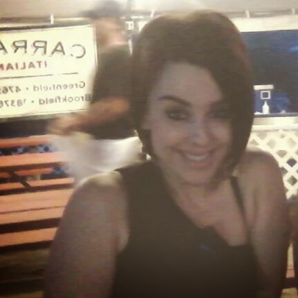 Meet your Posher, Monica